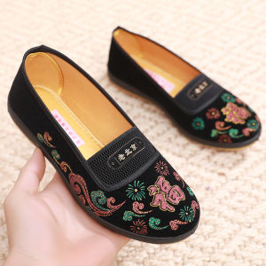 รองเท้าผ้าใบพื้นแบนสำหรับผู้หญิงในฤดูใบไม้ผลิและฤดูใบไม้ร่วง พื้นนุ่ม ขนาด 34 รองเท้าผ้าใบแบบสวมสบายสำหรับผู้สูงอายุ