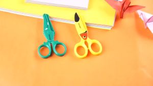 Kids Blunt Tip Auto Spring Safety Scissors Toddler Preschool Art Craft Training Scissors for Paper Playdough Left Right Handed