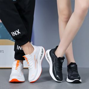 สำหรับทั้งหญิงและชายใหม่รองเท้าพื้นนิ่มสำหรับเล่นกีฬาและรองเท้าออกกำลังกายพื้นนุ่มรองเท้าเต้นรำสี่เหลี่ยมแบบ Flyknit ระบายอากาศได้ดีรองเท้าเต้นรำถุงลมนิรภัยด้านล่างของถุงลม2024