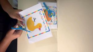 Aktivitas latihan menggunting mainan menggunting kertas Ana kTK PAUD PRESCHOOL motorik halus