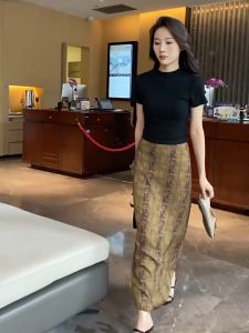 🌹2041 กระโปรงยาวลายดอกไม้สวยๆ ทรงเอย้อนยุค คลุมสะโพกดูผอม สีเหลือง พร้อมส่งในไทย