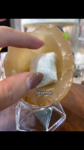 美丽透光玛瑙窝窝 ✨ 附送: 天然水晶球随机 & 底座 WoWo Raw Agate 🆓 base & Natural Crystal Sphere (random pick)