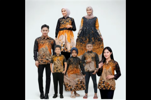 Batik Couple Keluarga Pasangan Ayah Ibu Anak Laki Perempuan Lengan Pendek Panjang Modern Batu Hitam