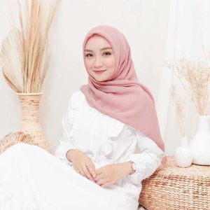 SEGI EMPAT BELLA SQUARE/KERUDUNG SEGI EMPAT POLOS POLLY COTTON/BELLA SQUARE/POLLY COTTON