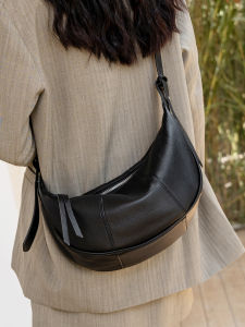 Casual Large Capacity Moon Tooth Soft Leather Dumpling Shape Crossbody Bag Womens Handbag Casual Simple Style Detachable Strap