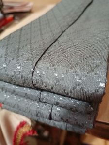 Gorden 2 meter x 2 meter tanpa ring kain gorden berwarna coklat dengan motif kotak-kotak cocok untuk pintu kamar dan jendela dengan dua kaca set gorden murah cuci gudang.
