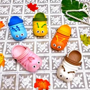 Dép quai hậu chất liệu mềm cho bé hình chú sâu mũm mĩm nhiều màu để lựa chọn LADISO - TT485