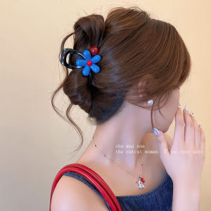Elegant Floral round Bead Hair Claw Clip for Women New 2025 Stylish Shark Clip Hair Accessories for Back of Head Updo Hairdos