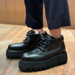 2025 New Martin Boots Thick Bottom Heightening Short Boots British Style Genuine Leather Shoelace Womens Fashion Version Popularity Mens Shoes