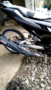 Motorcycle Exhaust Pipe Bracket And Rear Footrest For Yamaha Sniper135 Sniper150 Sniper155 Aluminum