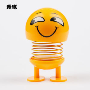 1pcs Springs Smiling Face Various Funny Expression Dolls With Car Interesting Shake Yellow Funny Interior Decoration Accessories