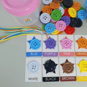 ส่งเร็ว⚡ กระดุมยักษ์ 50 เม็ด +แถมการ์ดสี 10 สี ✨ Food Grade ของเล่นเด็ก ของเล่นเสริมพัฒนาการ กระดุมใหญ่ กระปุกออมสิน ฝึกกล้ามเนื้อมัดเล็ก