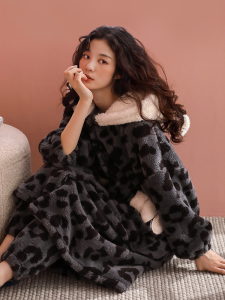 Elegant Cute Leopard Print Flannel Sleepwear Set