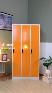 [จัดส่งพร้อมติดตั้งฟรี] KOL ตู้ล็อคเกอร์ 3 ประตู พร้อม 1 ราวแขวนผ้า 2 แผ่นชั้นและกุญแจต่อช่อง