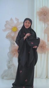 Mukena Anak Umur 6-12 Tahun Series Coquette Bordir Pita Bahan Adem Travelling 2in1