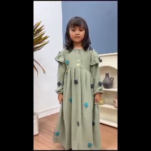 Gamis anak crinkle pompom 3-8 tahun baju muslim anak perempuan