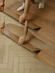 BEIQIVI | Waterproof Locking Click Vinyl Flooring 5mm