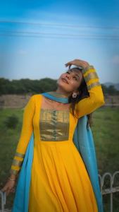 [PRE ORDER]  New Super Trendy Traditional Outfit SIZE:-S TO 2XL FABRIC:- chanderi cotton with Jacquard weaving zari border And Chanderi Duppatta with lace border_346