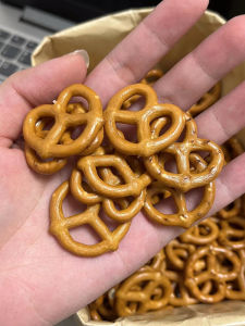 Baledge อัลคาไลน์ขนมปังปมขนมจีนแบบดั้งเดิมในรสเกลือทะเลเหมาะสําหรับตกแต่งเค้กและขนมอบ