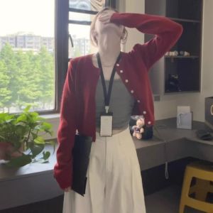 HUOLISI | Vintage High-end Red Knit Cardigan Short Length
