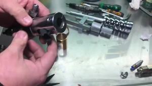 Common Rail Injector Nozzle Removal Puller Tool For BOSCCH 110 120 Series Disassemble