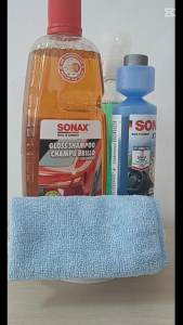 Bộ 3 món rửa xe và chăm sóc kính xe bao gồm dung dịch rửa xe đậm đặc nước rửa kính lái và chai xịt rửa kính gương đèn xe Sonax SO-CBKINH - Tặng kèm khăn lau ô tô chuyên dụng