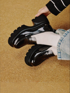 Toomanyshoes | Retro British Style Thick Heel Elevation Leather Shoes