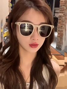 Kính râm gấp gọn nam nữ form vuông bầu tiện lợi nhiều màu sắc thời trang chống tia cực tím bảo vệ mắt mã Y1110