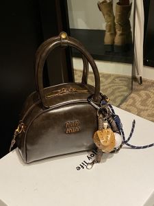 [Patch Pocket on Back] Niche Design Semicircle Small Carrying Bag Satchel Crossbody Bag 2024 New Arrival Fashion Pouches