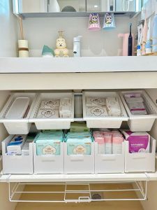 Bathroom Multi-Layer Storage Rack Expanding Rod Sink under Cabinet Storage Box Organizer Simple Style Plastic No-Installation