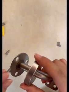 สแตนเลส เกรด 304 ขายึดราวบันได มี 2 ​​ขนาด ขาจับราวบันได  ขาจับราว ขายึดราว