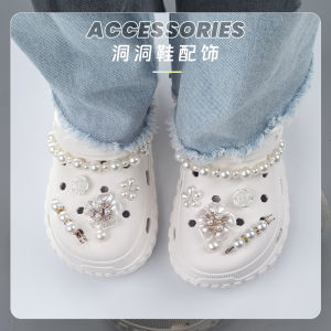 2025 New Womens Hole Shoe Accessories Diamond Pearl Decorations Small Fragrance Style High-End Feeling DIY Shoe Clips