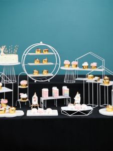 ที่วางเค้กแต่งงาน สีขาว ถาดแสดงขนมหวาน Tea Time Snack Holder วัสดุโลหะ สไตล์จีน เทรนด์สดและเป็นธรรมชาติ