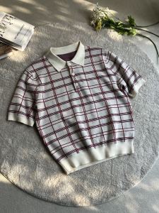 เสื้อยืดคอโปโลปักลายสก็อตสีแดงและสีขาว Xanvas ทรงหลวม สไตล์ฤดูร้อน แขนสั้น เสื้อยืดผู้ชายแบบลำลอง