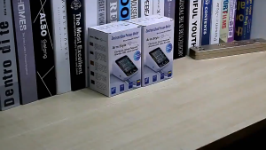 ผู้ช่วยเสียงในบ้านแบบปลั๊กอินมิเตอร์อิเล็ก#เครื่องวัดดัน แบบพกพา# เครื่องวัดความดันโลหิต สําหรับบ้าน หน้าจอดิจิตอลของแท้100%ใช้ได้ทั้งเด็กและผูู้ใหญ่เสียงHD เครื่องวัดความดัน เครื่องวัดความดันโลหิต ที่วัดความดัน blood pressure monitorทรอนิกส์ภาษาอังกฤษ