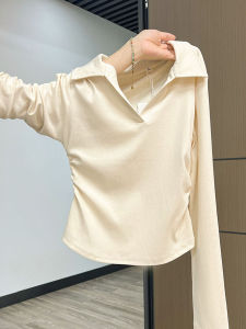 เสื้อยืดคอโปโลแขนยาวทรงเข้ารูปสไตล์เกาหลีสำหรับผู้หญิงในฤดูใบไม้ร่วง เสื้อตัวบนทรงเข้ารูปเอวพับ สไตล์เรียบง่าย คอกลม