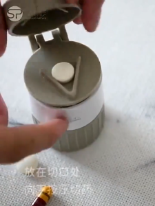 4-In-1 Portable Pill Case Medicine Splitter Powder Pastillero Grinder Pill Cutter Medicine Box Storage Drug Container Pi