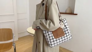 กระเป๋าสะพายไหล่ลายสก๊อตแฟชั่นความจุขนาดใหญ่กระเป๋าโท้ทพร็อพแบบพกพา