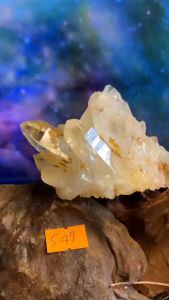 Cụm đá thạch anh tinh thể Lemurian ánh vàng lấp lánh tự nhiên năng lượng vũ trụ 549