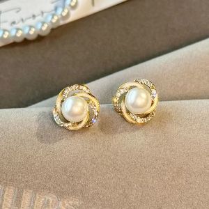 Modern Minimalist Outlet Brand Pearl Earrings with Diamond Elegant Small Size Versatile Accessories for Women