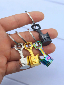 1Pc Mini Engine Piston Keychain 3D Metal Design Car/Motorcycle Piston Pendant Car Mod Enthusiasts Universal Keychain Small