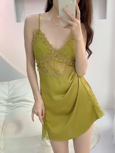 ชุดนอนผ้าไหมน้ำแข็ง หลายสี รวมไม่จำเป็น ชุดนอนลูกไม้เซ็กซี่ 🛒 ชุดเดรสคอวีลึก การออกแบบข้ามกลับ 🛒