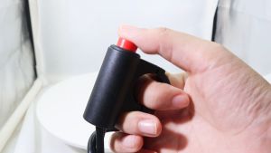 สวิตช์แฮนด์บาร์มอเตอร์ไซค์ Domino สวิตช์เปิด/ปิดฉุกเฉินแบบโลหะผสม กันน้ำ สากล