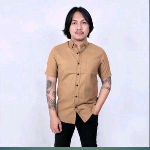 kemeja polos pria lengan panjang