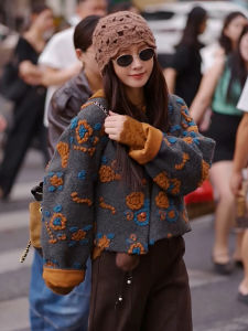 Stylish 3D Flower Warm Jacket