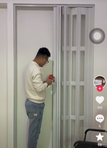 Suminoe Acrylic Folding door PVC Sliding door simple Partition Rail Door accordion Sliding door for kitchen and bathroom shopping malls Folding door