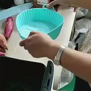 SONGE | Air Fryer Compatible Folding Silicone Baking Tray