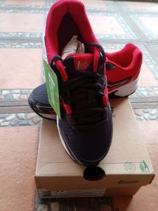 SEPATU WANITA RUNING LEGAS