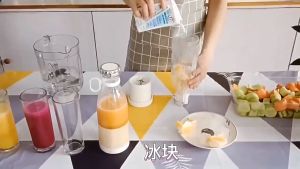 Jucer Rechargeable Juice Blender Cup Portable mini power tool Mini Juicer