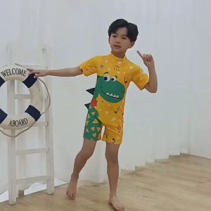 CMALL ชุดว่ายน้ำเด็กผู้ชาย ขาสั้น พร้อมหมวก(มี 4 รุ่นให้เลือก) 0734-0735-0736-0737